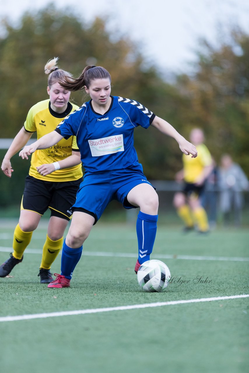 Bild 259 - F SSC Hagen Ahrensburg - SV Frisia 03 Risum-Lindholm : Ergebnis: 2:0